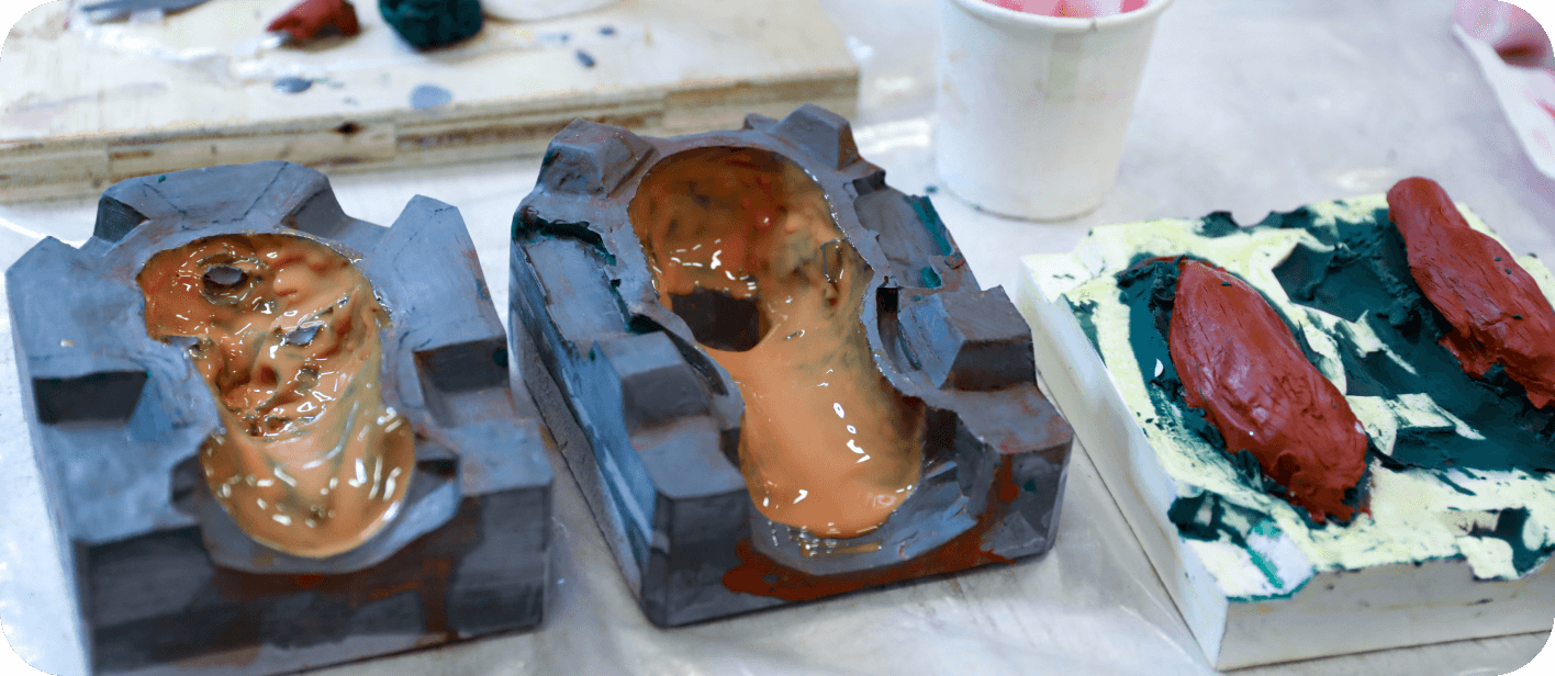Modeling, molds and castings (in resins, silicones and foams)